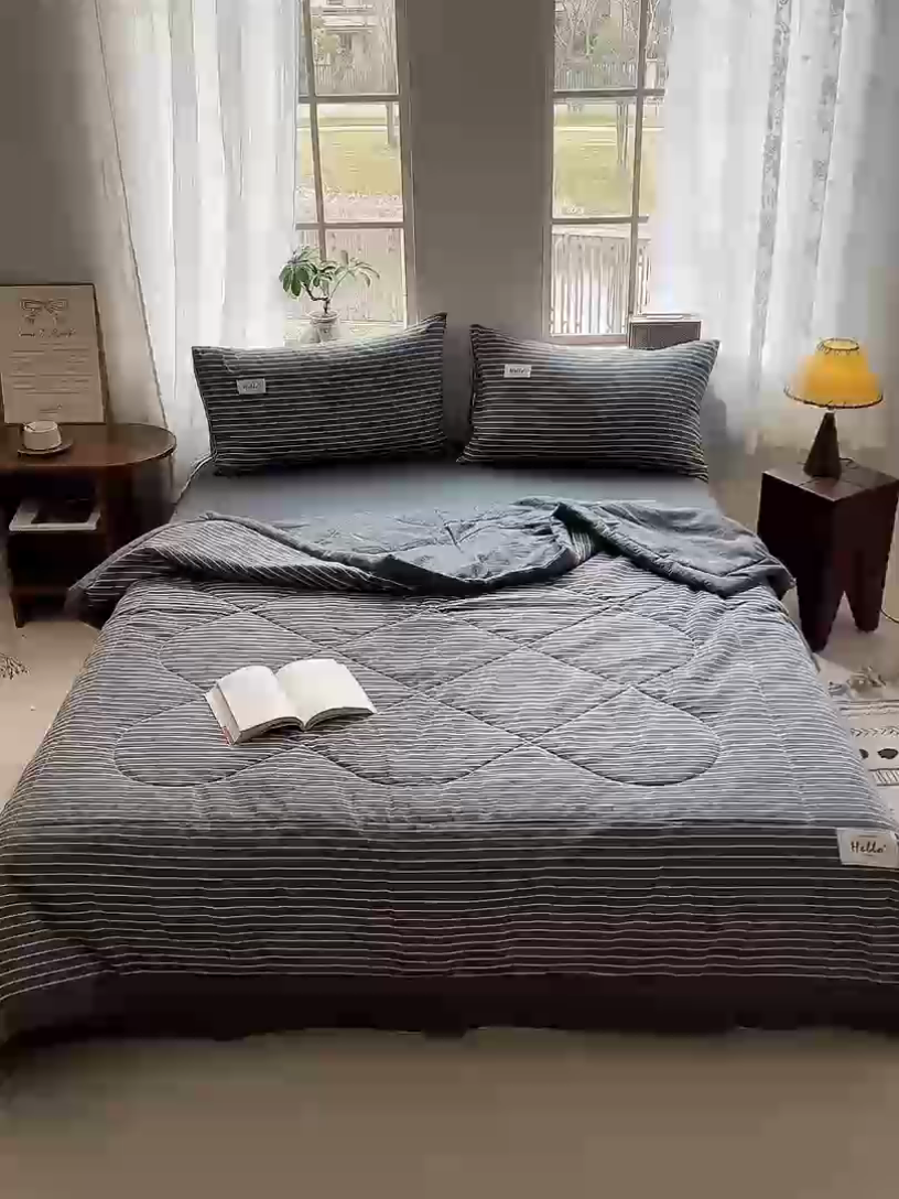 91家纺网 家纺一手货源 找家纺 恋人优选 2025新款纯棉色织水洗夏被 蓝白条