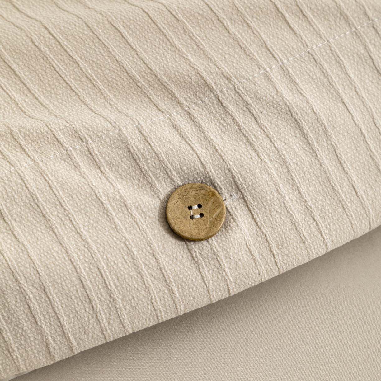 91家纺网 家纺一手货源 找家纺 恋之语 2025新款亲肤舒适提花纽扣款四件套 赛琳娜-奶驼