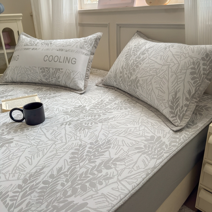 91家纺网 家纺一手货源 找家纺 花漾家居 2025新款A类色织提花PE凉感丝凉席三件套床单床笠款 床笠款-含羞灰