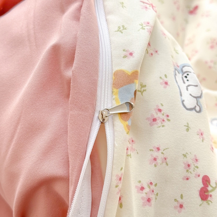 91家纺网 家纺一手货源 找家纺 丝芙妮家居2025新款水洗针织棉双层纱印花四件套 花丛乐园