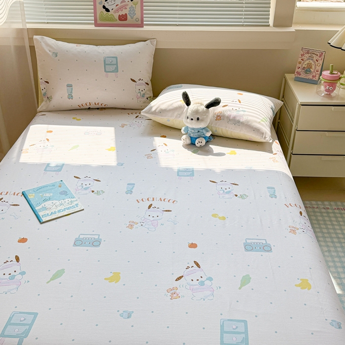 91家纺网 家纺一手货源 找家纺 呗旺鹿 2025新款正版三丽鸥全棉13372单品床单 运动帕恰狗