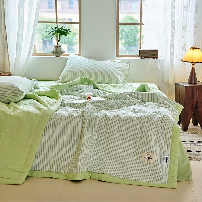 91家纺网 家纺一手货源 找家纺 恋人优选 2025新款纯棉色织水洗夏被 简约条纹-果绿
