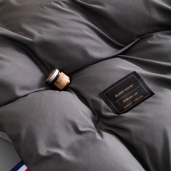 91家纺网 家纺一手货源 找家纺 恋之语 2025新款90克纯色双拼单被套 高级灰+浅灰