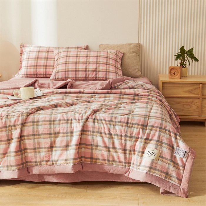 91家纺网 家纺一手货源 找家纺 恋人优选 2025新款纯棉色织水洗夏被 莫妮粉