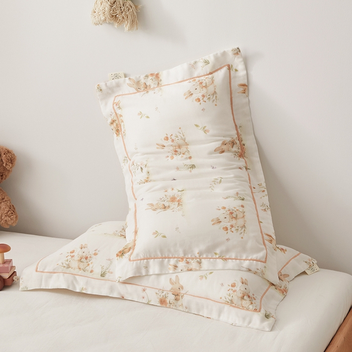 91家纺网 家纺一手货源 找家纺 荷马之梦 2025新款天竹系列—A类原创手绘风天竹纤维儿童枕套 春日郊游