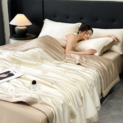 满羽家纺 2025新款凉感冰丝夏被夏凉被空调被四件套 山茶花-奶白咖