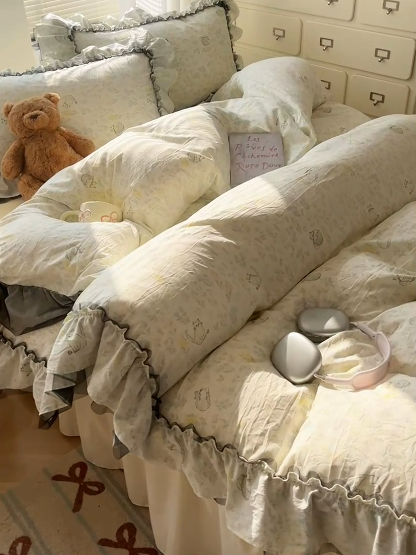 91家纺网 家纺一手货源 找家纺 眠帛家居 2025新款A类法式皱皱纱小清新蕾丝花边四件套 温馨