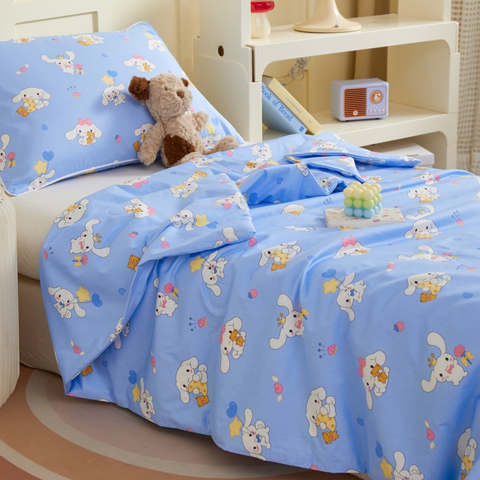 91家纺网 家纺一手货源 找家纺 ds生活馆 2025新款儿童纯棉精梳棉系列单夏被 玩具玉桂狗