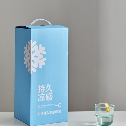 91家纺网 家纺一手货源 找家纺 （总）头等舱 2025新款锦氨凉感A类20大豆7A抗菌纯色空调被夏凉被夏被模特图（配礼盒）