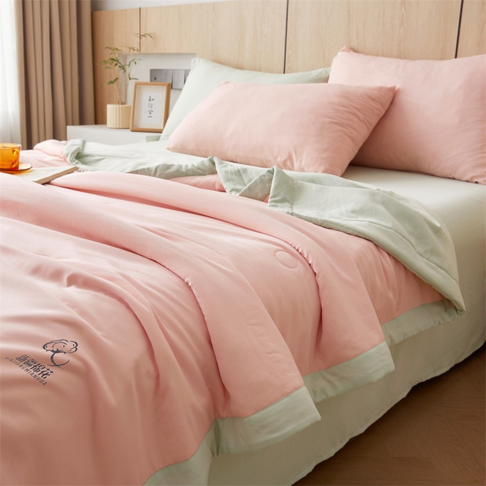 91家纺网 家纺一手货源 找家纺 爱屋及屋 2025新款纯色撞色100%棉花填充夏被夏凉被空调被夏季可机洗薄被子被芯 果绿+粉玉