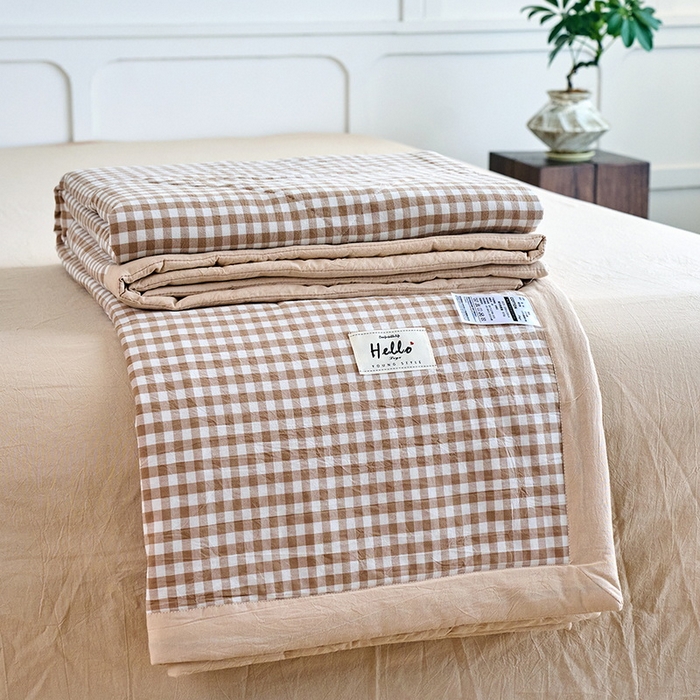 91家纺网 家纺一手货源 找家纺 恋人优选 2025新款纯棉色织水洗夏被 米小格