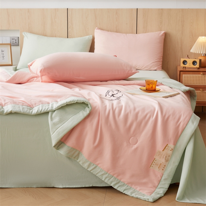 91家纺网 家纺一手货源 找家纺 爱屋及屋 2025新款纯色撞色100%棉花填充夏被夏凉被空调被夏季可机洗薄被子被芯 果绿+粉玉