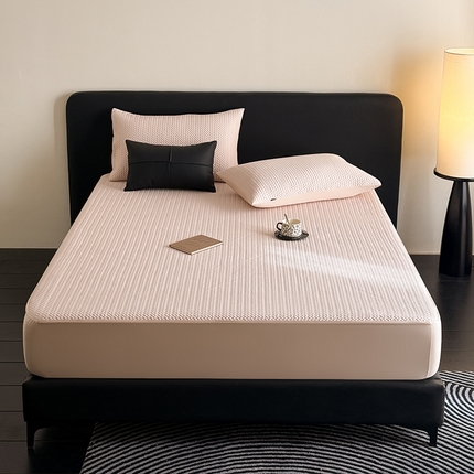 Mr.pig猪先生水洗棉 2025新款天丝莱赛尔夹棉床笠夏季凉感冰丝凉席天丝床笠三件套冰丝床罩床垫保护套（可当软凉席） 菱格-淡雾粉