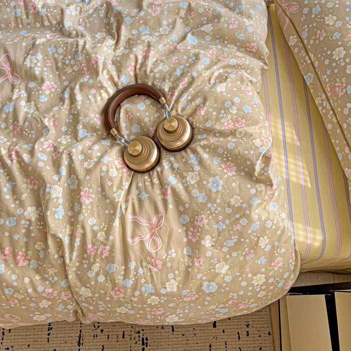 91家纺网 家纺一手货源 找家纺 暖芯优选 2025新款全棉纯棉一字绣四件套系列 春野星漫