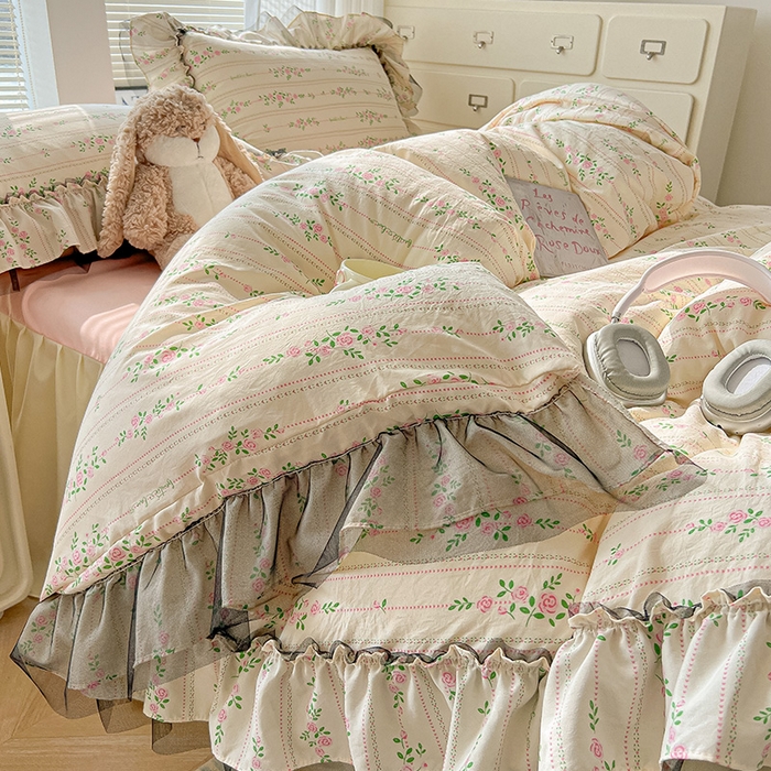 91家纺网 家纺一手货源 找家纺 眠帛家居 2025新款A类法式皱皱纱小清新蕾丝花边四件套 锦簇