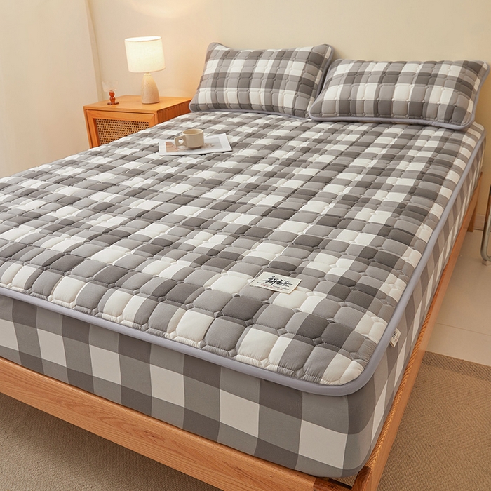 91家纺网 家纺一手货源 找家纺 喜居家纺2025新款A类水洗棉夹棉棉花床笠垫 棉-复古格