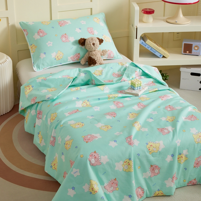 91家纺网 家纺一手货源 找家纺 ds生活馆 2025新款儿童学生纯棉精梳棉系列单夏被 星星恐龙绿