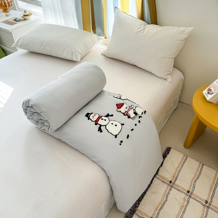 丹本家纺 2025春夏新款薄被卡通小清新A类水洗棉毛巾绣夏被空调被 雪人-灰