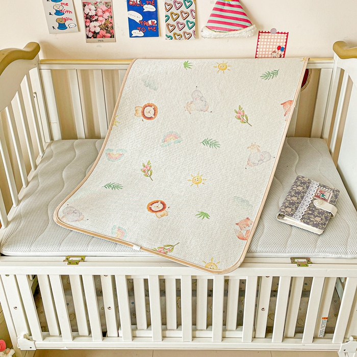 91家纺网 家纺一手货源 找家纺 富馨莱 2025新款幼儿园古藤席冰丝席双面可用儿童凉席双面凉感 狮子王国