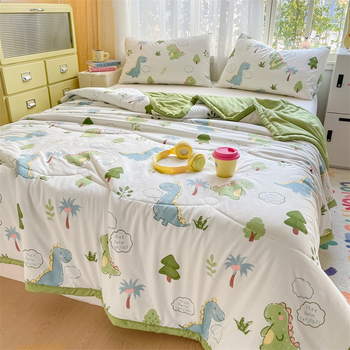 91家纺网 家纺一手货源 找家纺 美澳家纺 2025新款水洗棉印花夏被夏凉被空调被 小恐龙