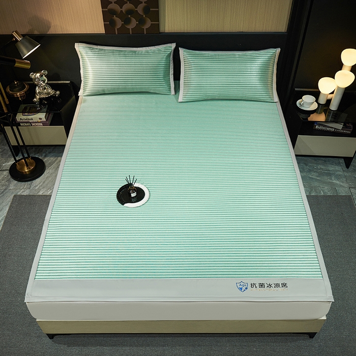 91家纺网 家纺一手货源 找家纺 999家纺 2025新款轻柔丝抗菌冰丝藤凉席（复合三明治款）宽包刺绣冰丝软席藤席 抗菌三明治冰丝藤席冰川-清新绿