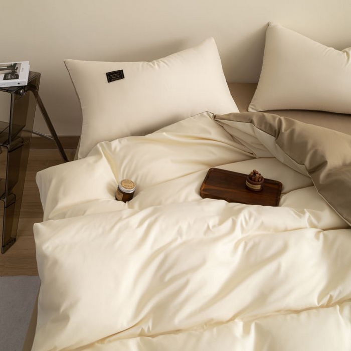 91家纺网 家纺一手货源 找家纺 恋之语 2025新款90克纯色双拼单被套 奶茶+摩卡棕