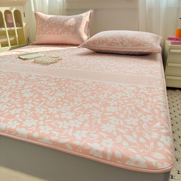 91家纺网 家纺一手货源 找家纺 花漾家居 2025新款A类色织提花PE凉感丝凉席三件套床单床笠款 床笠款-蔷薇粉