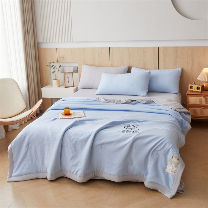91家纺网 家纺一手货源 找家纺 爱屋及屋 2025新款纯色撞色100%棉花填充夏被夏凉被空调被夏季可机洗薄被子被芯 浅灰+天蓝