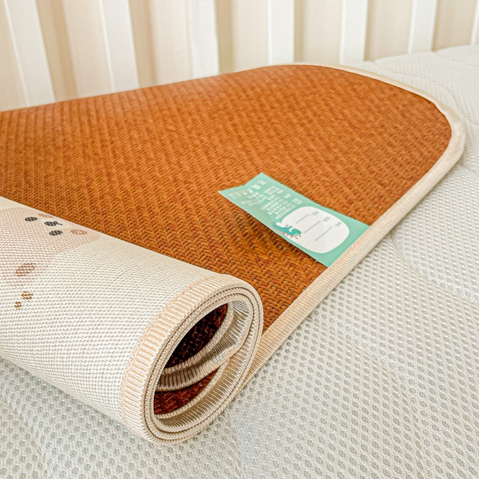 91家纺网 家纺一手货源 找家纺 富馨莱 2025新款幼儿园古藤席冰丝席双面可用儿童凉席双面凉感 奥利小熊