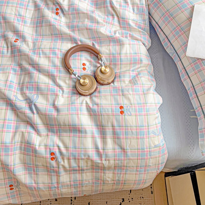 91家纺网 家纺一手货源 找家纺 暖芯优选 2025新款全棉纯棉一字绣四件套系列 樱桃派