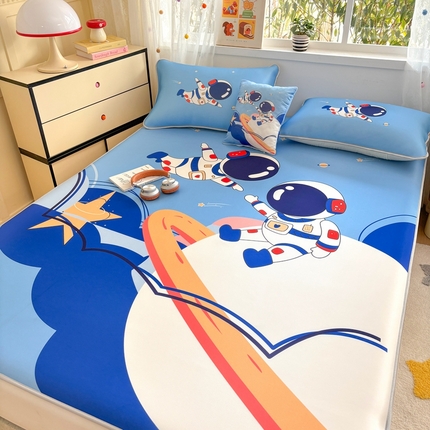 ds生活馆 2025新款大版卡通牛奶丝凉席遨游太空