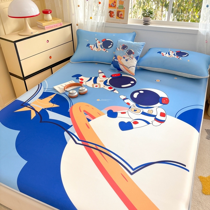 91家纺网 家纺一手货源 找家纺 ds生活馆 2026新款大版卡通牛奶丝凉席遨游太空