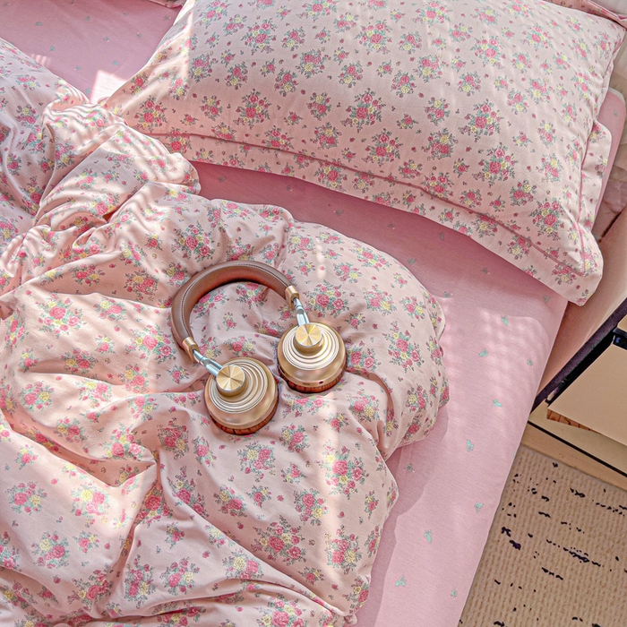 91家纺网 家纺一手货源 找家纺 暖芯优选 2025新款全棉纯棉一字绣四件套系列 甜美梦境