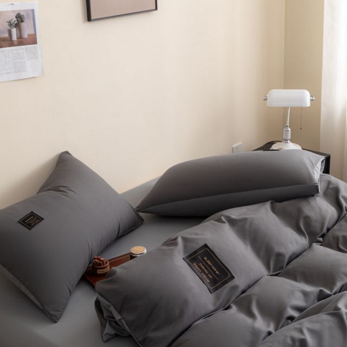91家纺网 家纺一手货源 找家纺 恋之语 2025新款90克纯色双拼四件套 高级灰+浅灰