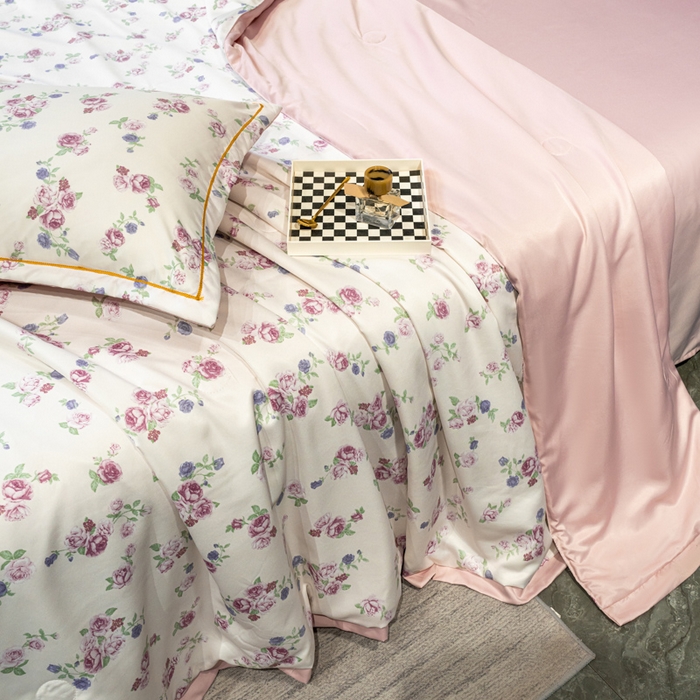 91家纺网 家纺一手货源 找家纺 归属2025新款水洗真丝夏被四件套空调被夏凉被 花期