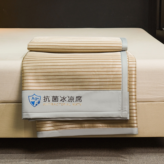 91家纺网 家纺一手货源 找家纺 999家纺 2025新款轻柔丝抗菌冰丝藤凉席（复合三明治款）宽包刺绣冰丝软席藤席 抗菌三明治冰丝藤席冰川-时尚咖