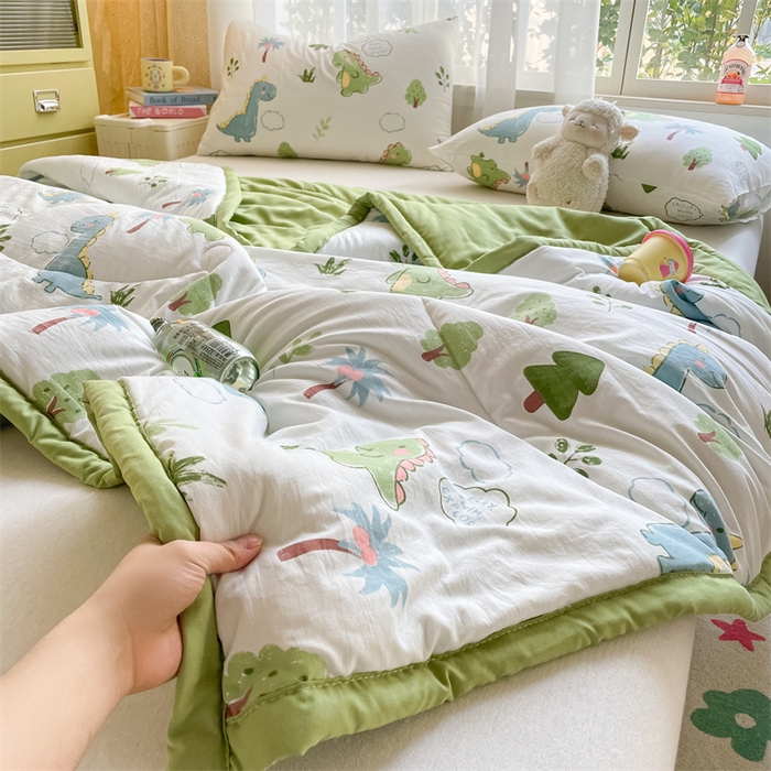 91家纺网 家纺一手货源 找家纺 美澳家纺 2025新款水洗棉印花夏被夏凉被空调被 小恐龙