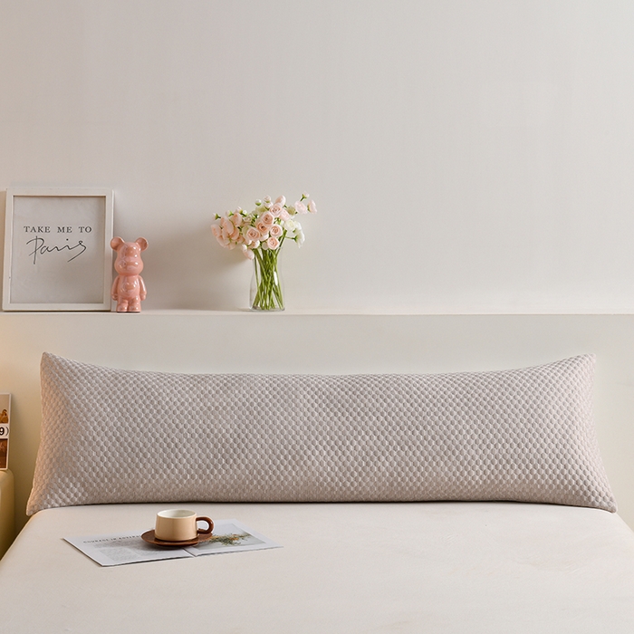 91家纺网 家纺一手货源 找家纺 艾兜坊 2025新款凉豆豆双人枕套 极简-浅咖