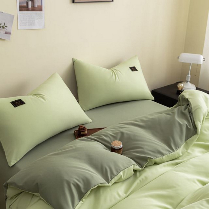 91家纺网 家纺一手货源 找家纺 恋之语 2025新款90克纯色双拼单被套 浅草绿+芥末绿