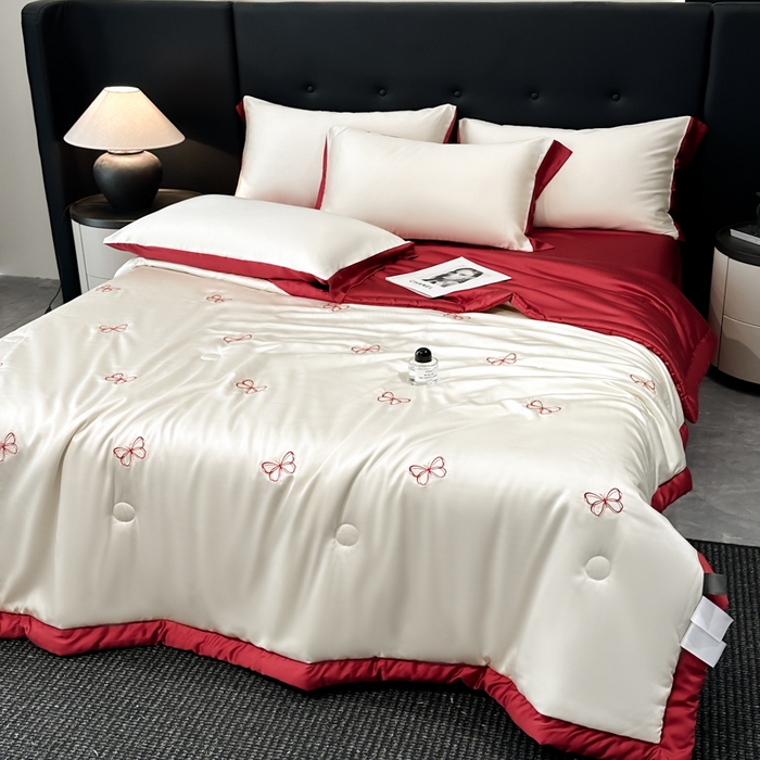 91家纺网 家纺一手货源 找家纺 满羽家纺 2025新款凉感冰丝夏被夏凉被空调被四件套 迷蝶-奶白红