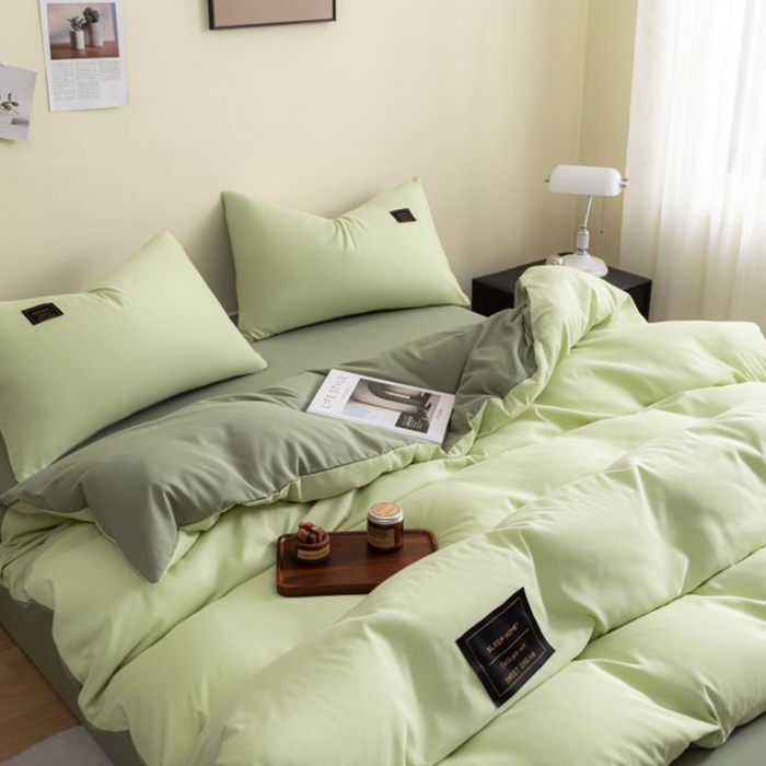 91家纺网 家纺一手货源 找家纺 恋之语 2025新款90克纯色双拼四件套 浅草绿+芥末绿