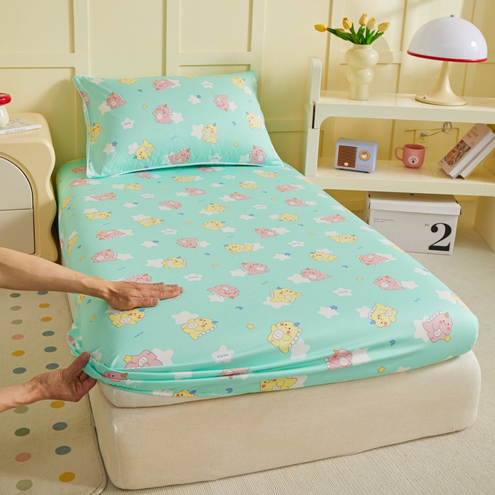 91家纺网 家纺一手货源 找家纺 ds生活馆 2025新款儿童纯棉精梳棉系列单床笠 星星恐龙绿