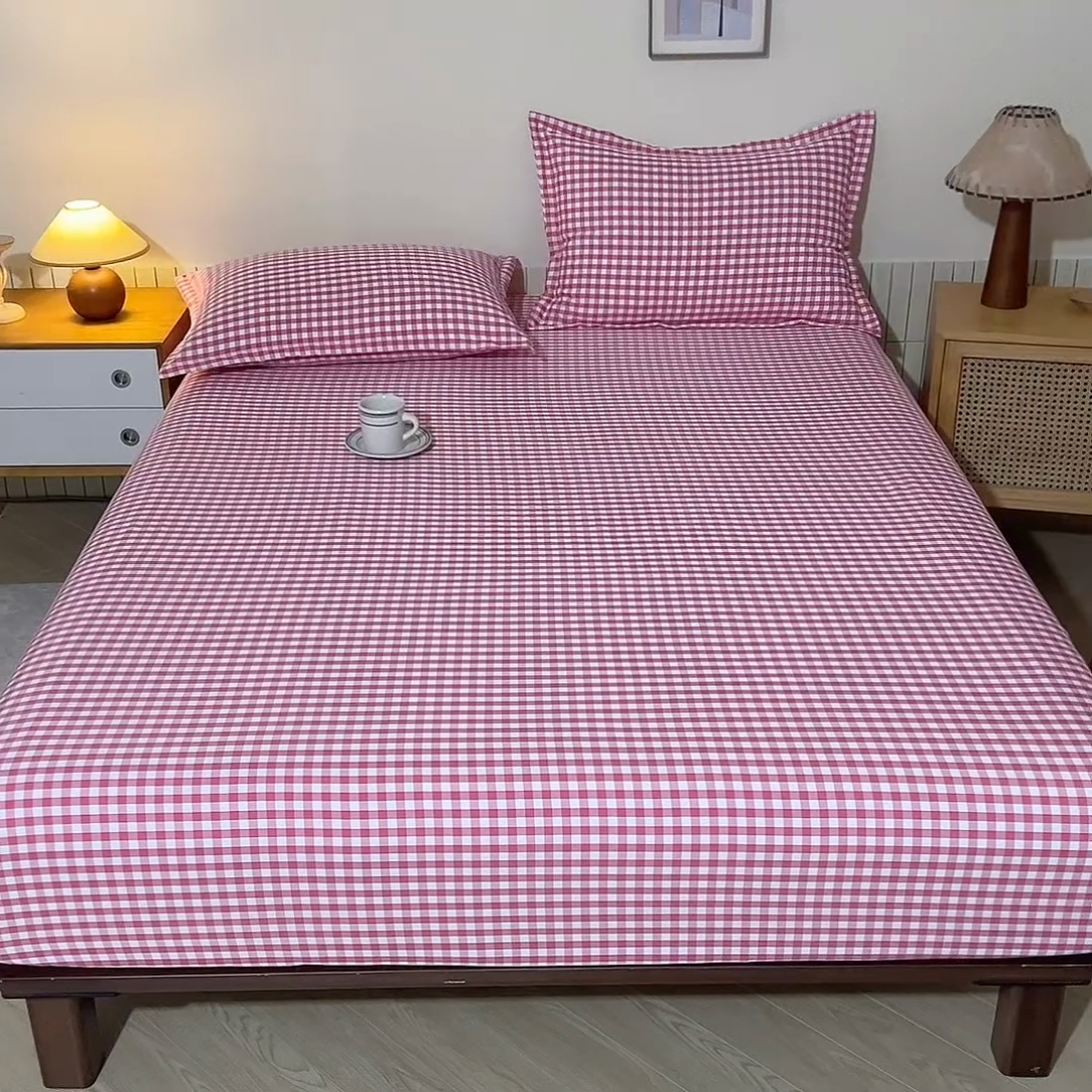 91家纺网 家纺一手货源 找家纺 绒多多 2025新款简约水洗棉色织床笠 深红小格