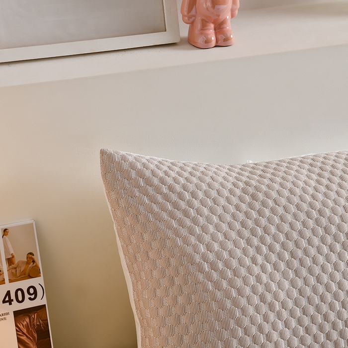 91家纺网 家纺一手货源 找家纺 艾兜坊 2025新款凉豆豆双人枕套 极简-浅咖