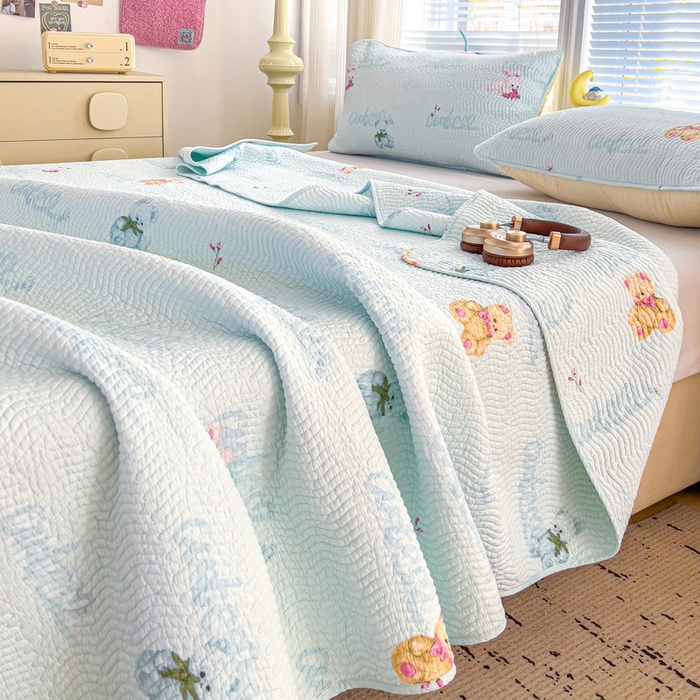 91家纺网 家纺一手货源 找家纺 羽爱家纺 2025全棉13372新疆棉花床盖三件套甜梦小熊