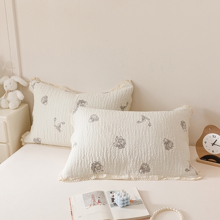 91家纺网 家纺一手货源 找家纺 （总）麻依 2025新款韩国纱布色织提花枕套柔软顺滑