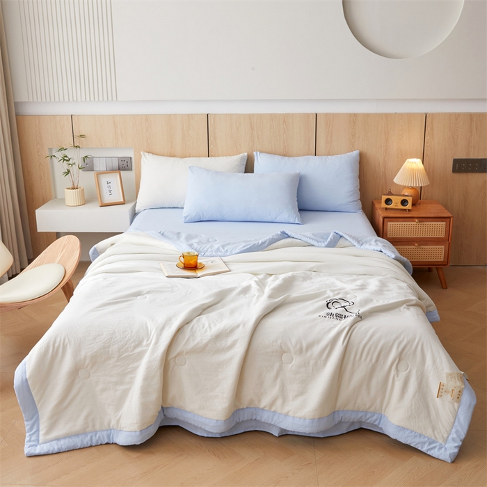 91家纺网 家纺一手货源 找家纺 爱屋及屋 2025新款纯色撞色100%棉花填充夏被夏凉被空调被夏季可机洗薄被子被芯 天蓝+奶白