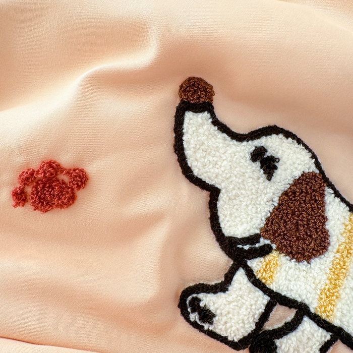 91家纺网 家纺一手货源 找家纺 丹本家纺 2025春夏新款薄被卡通小清新A类水洗棉毛巾绣夏被空调被 好朋友-冰玉