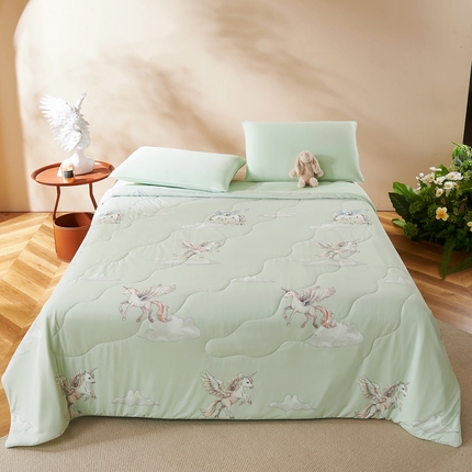 91家纺网 家纺一手货源 找家纺 巴宝路 2025新款ada和allen的朋友们系列凉感夏被夏凉被空调被安芯丝抗菌防螨低敏控敏 配送包装 ada的独角兽