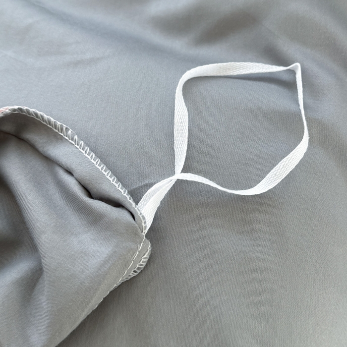 91家纺网 家纺一手货源 找家纺 艾迪尚家纺 2025新款A类纯色双拼长绒棉纯棉刺绣系列单品床笠 床笠单件（有单品 可定制） 粉灰谧语